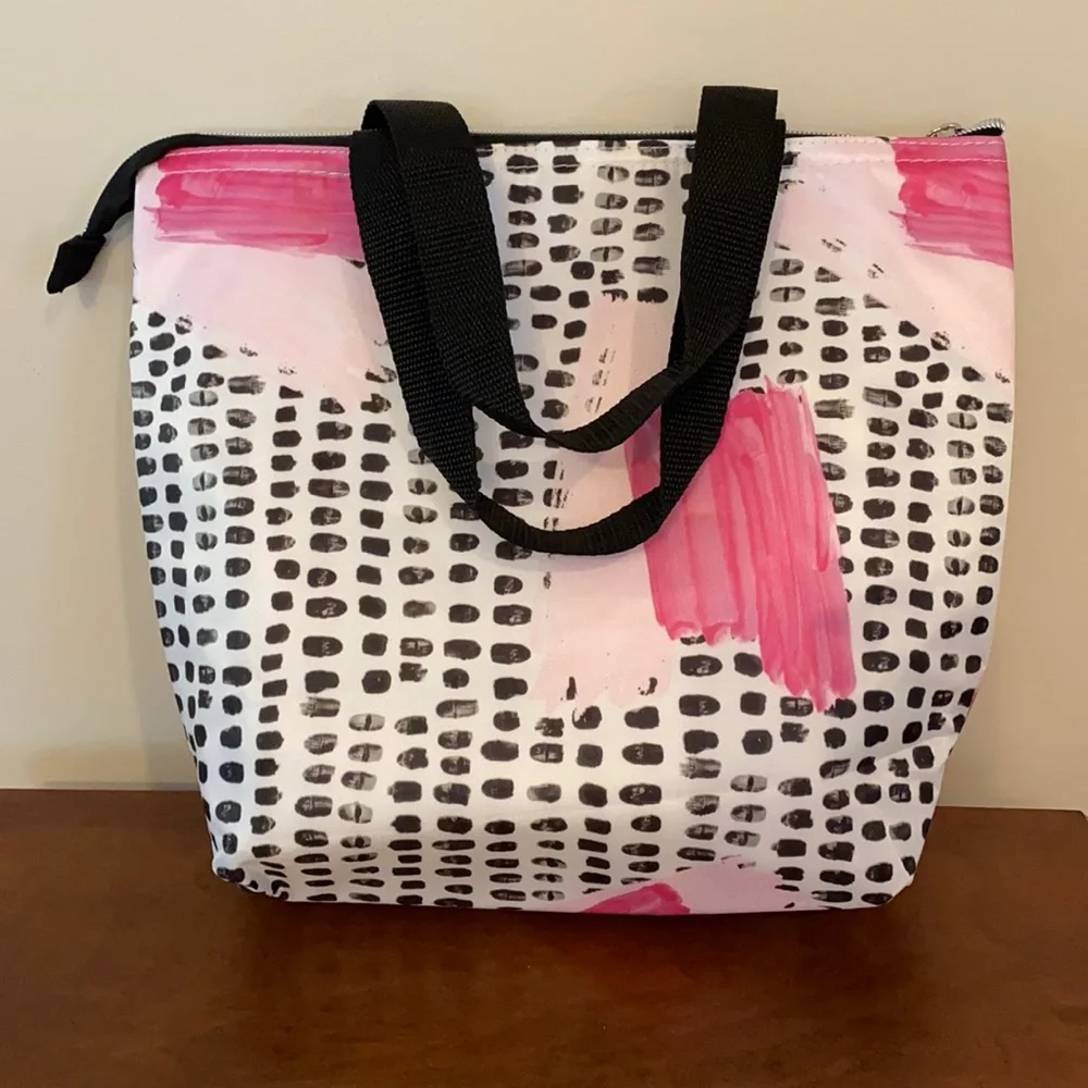 Adrienne Vittadini Studio Lunch Tote - Picture 3 of 8